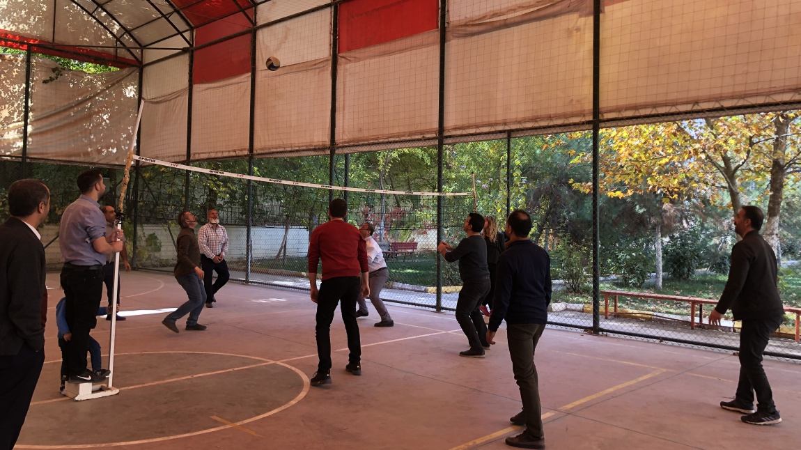 Öğretmenler arası Voleybol Maçı