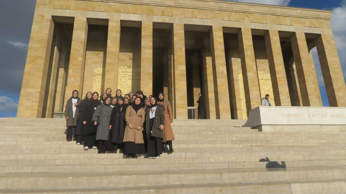 Evliya Çelebi Öğrenci Değişim Programı Kapsamında Anıtkabir'i Ziyaret Ettik